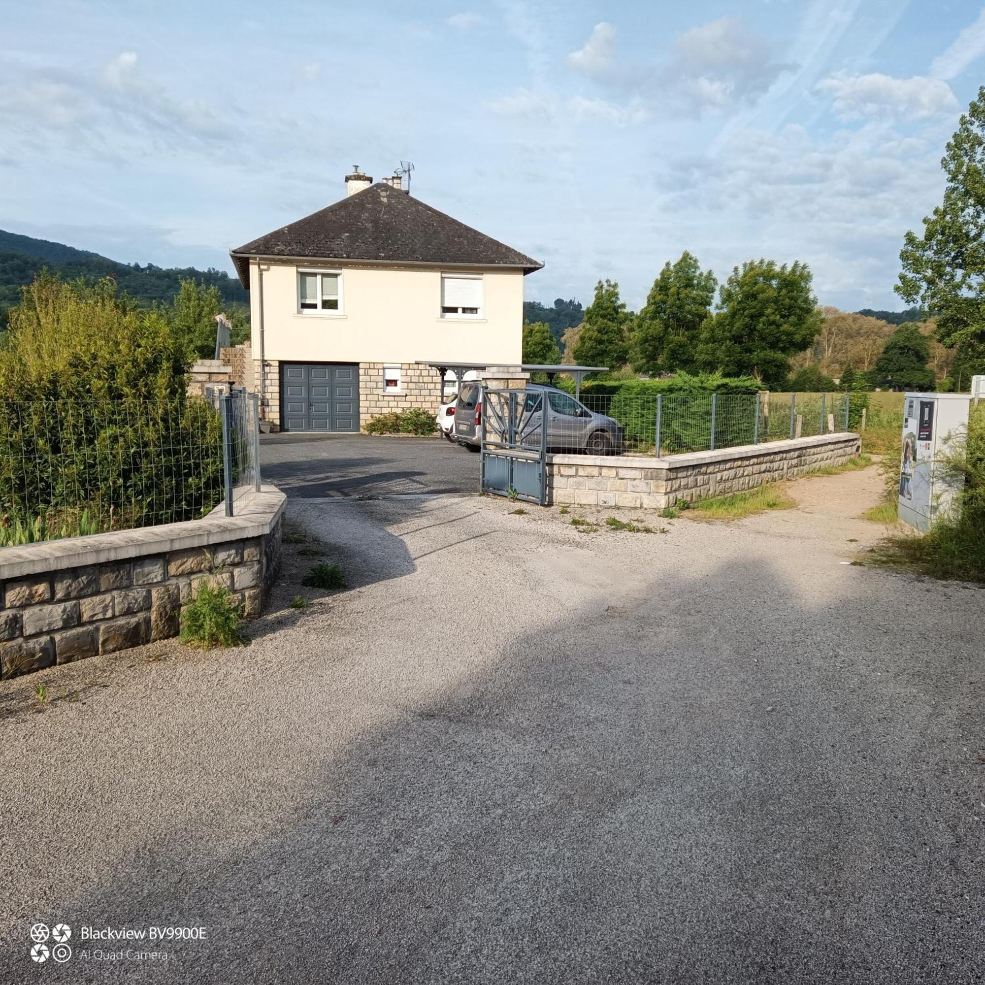 Ferienwohnung La Clematite D'Olt Saint-Côme-dʼOlt Exterior foto